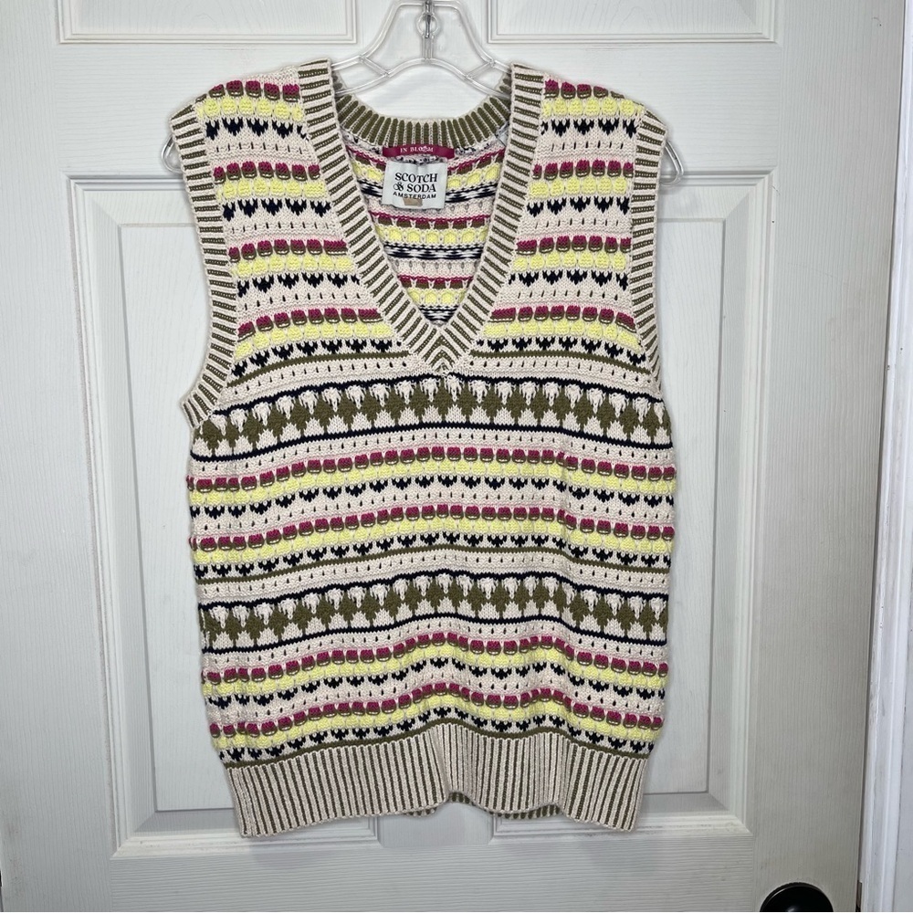 Scotch & Soda Amsterdam In Bloom Mixed Stitch
Knitted Sweater Vest Size Large